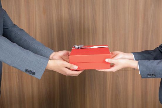 端午节将近HR该如何购买员工福利，YOOV人事管理给你支招