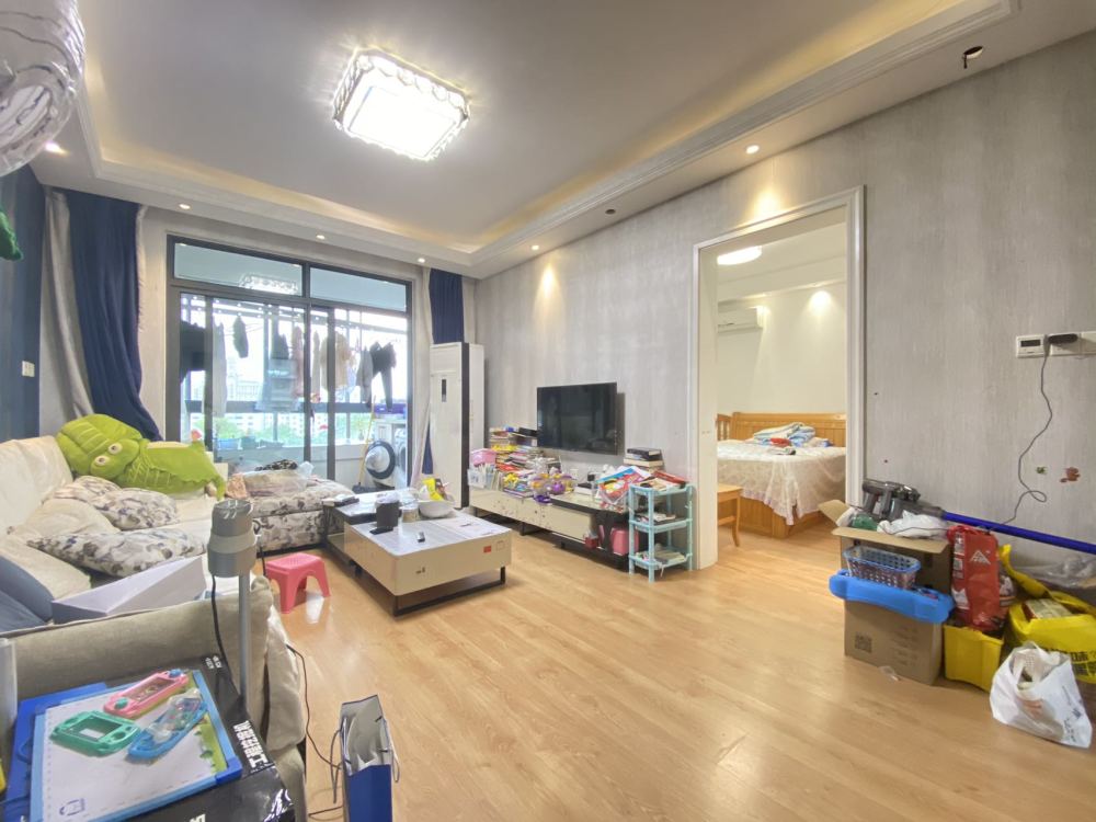 售：「张江汤臣豪园四期」高楼层90㎡两房，精装修带车位