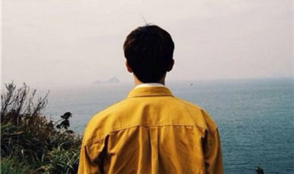 可笑吧，对我抠门的丈夫，在网友的直播间却是榜一大哥