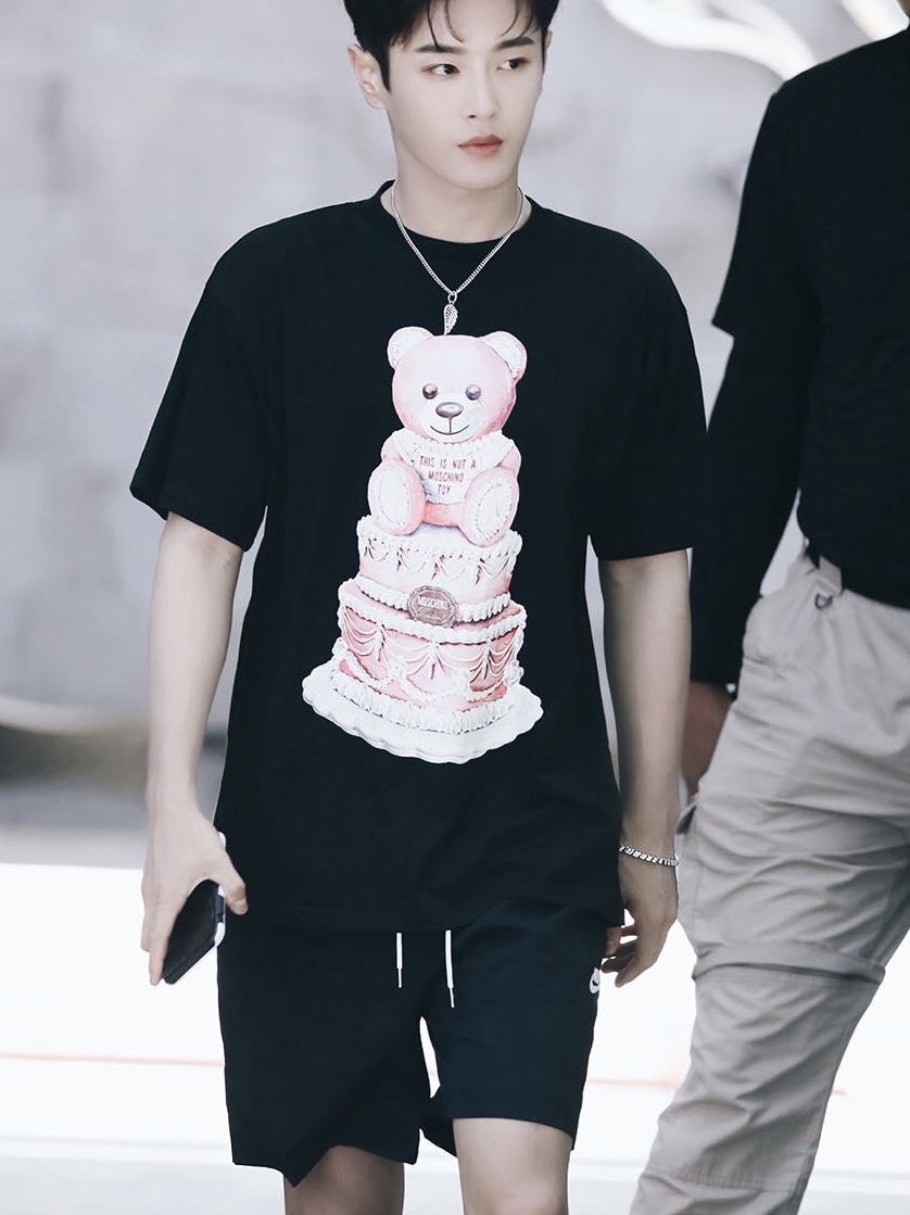 男生推荐短袖短裤穿搭方案,夏日短裤男生穿搭视频