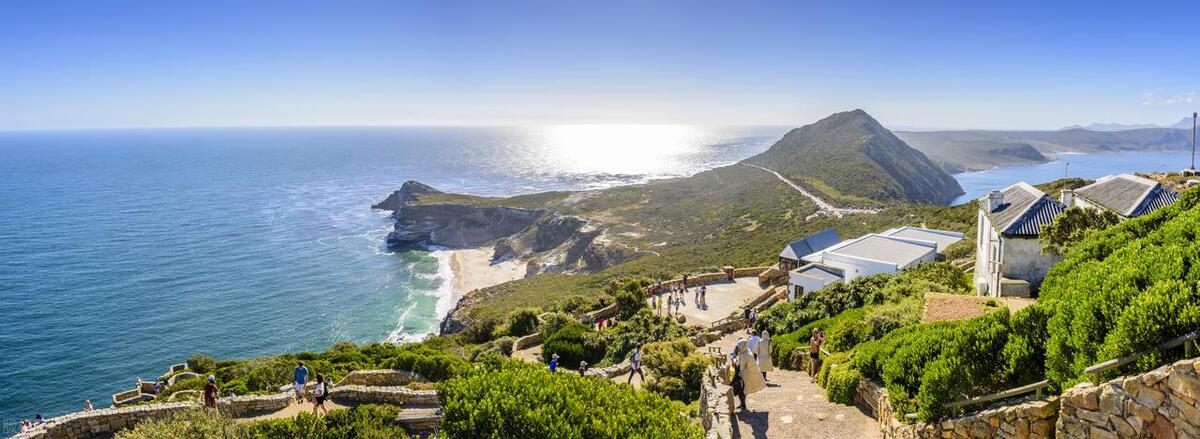 大航海时代与奴隶贸易：非洲与欧洲的联系与冲突