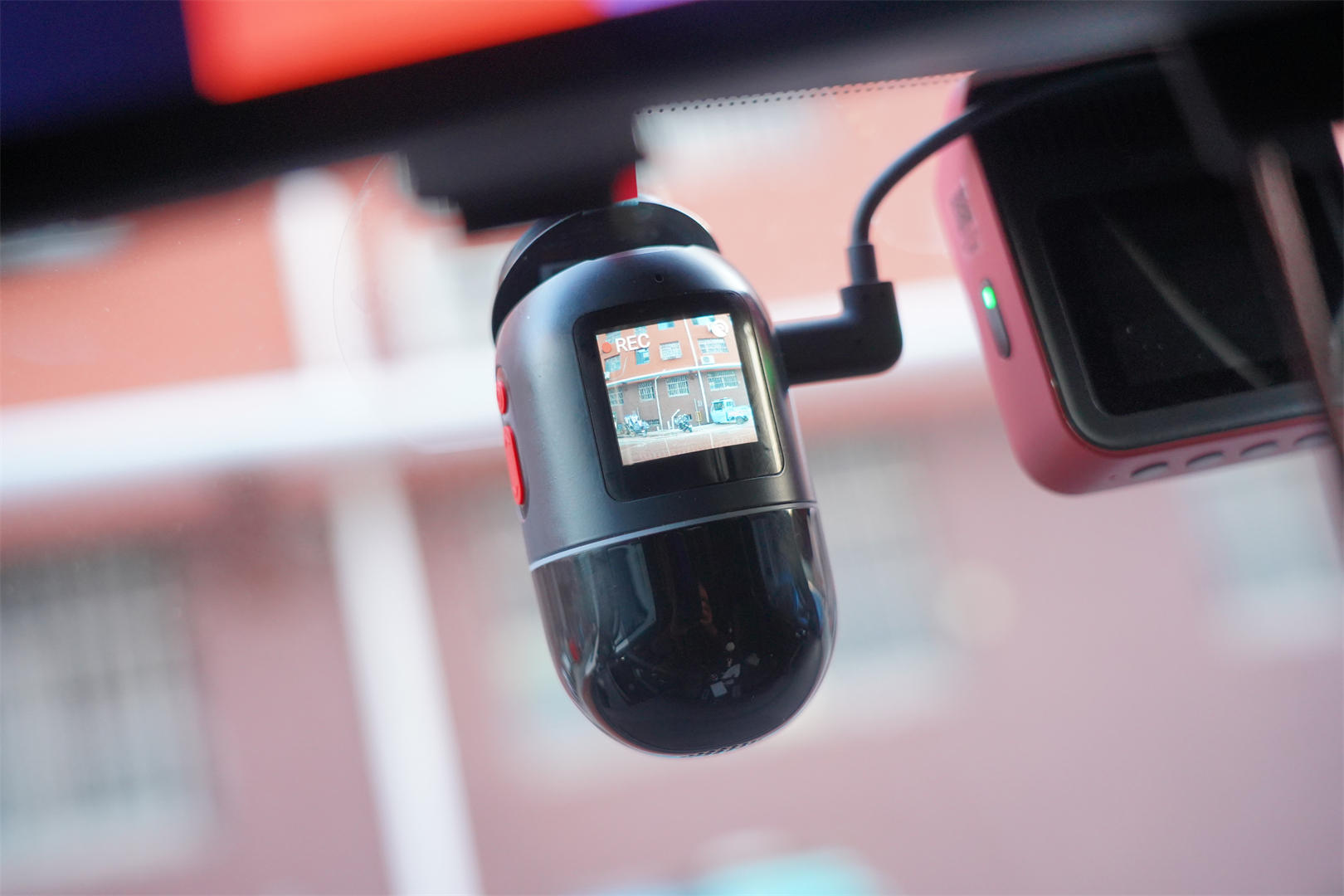 支持1080p的全景360度行车记录仪,360度全景影像记录仪好用吗