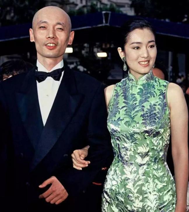 女星珠圆玉润骨瘦如柴,筷子腿排骨胸