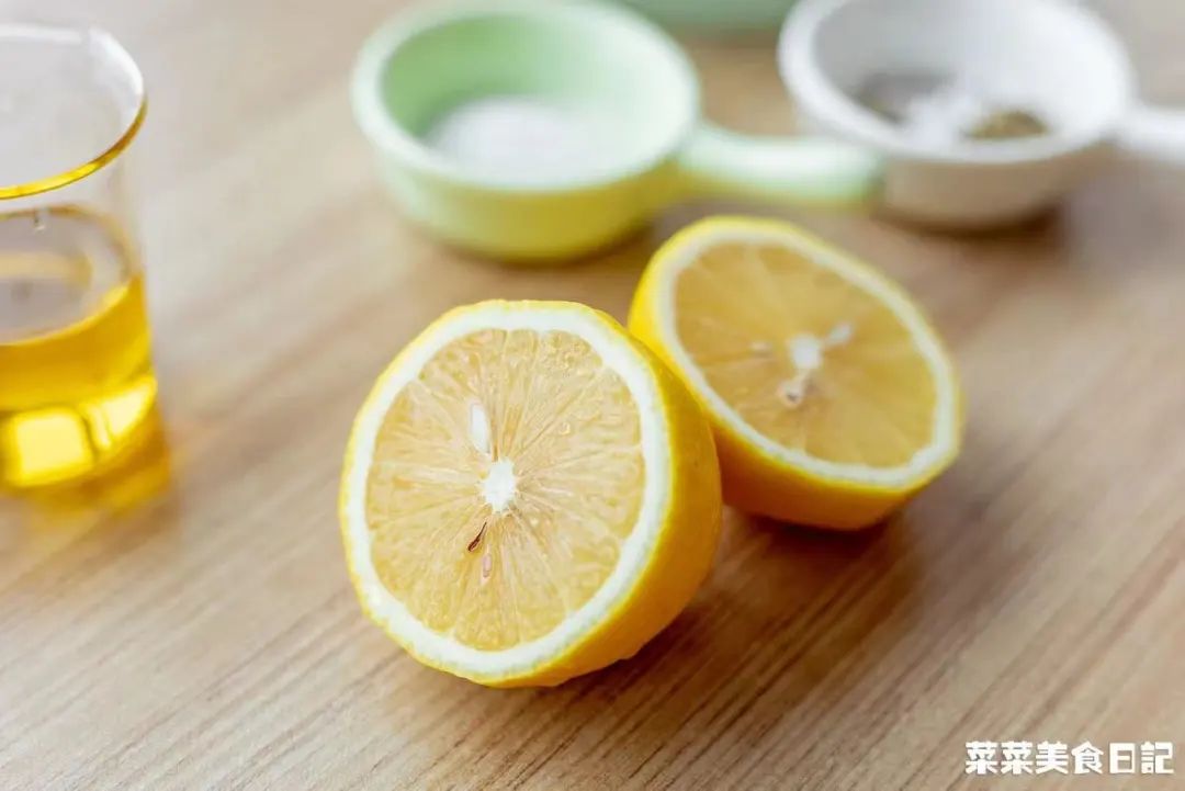 别一咳嗽就心慌！这一碗2步搞定，喝完喉咙都舒爽了