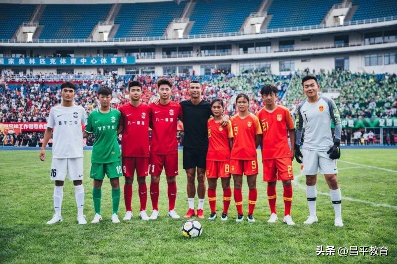 回忆学生时代的世界杯,足球校园世界杯