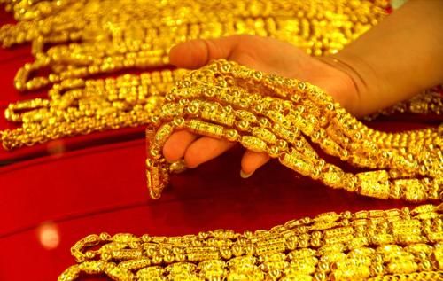 金价降了却没人买，金店人潮不见了，老百姓不喜欢黄金了？