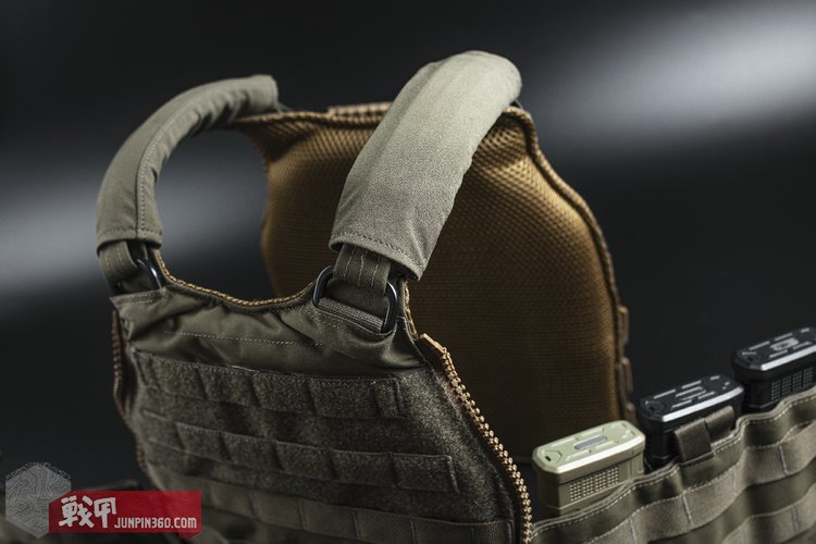 舒适轻薄,功能全面——PewTactical复刻SCARABSC10背心简评