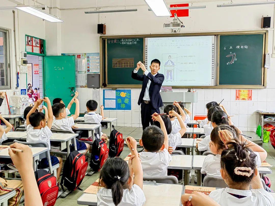 石碣四海学校是公办还是民办,东莞石碣四海学校最新视频