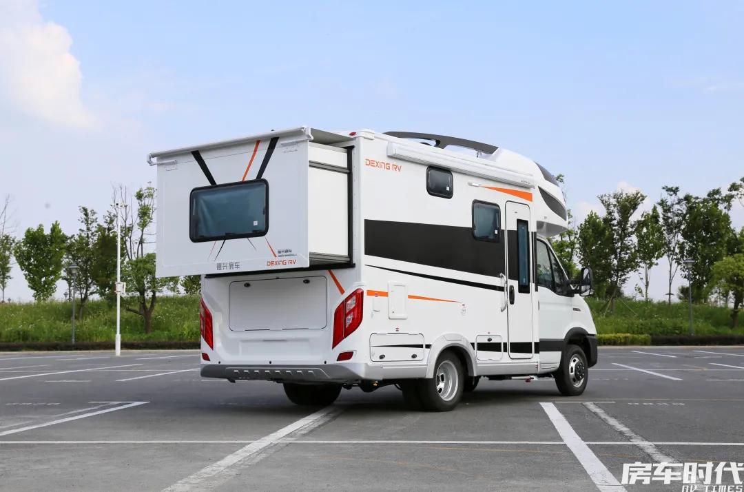 德兴大熊座房车旅行,全新德兴大熊座房车
