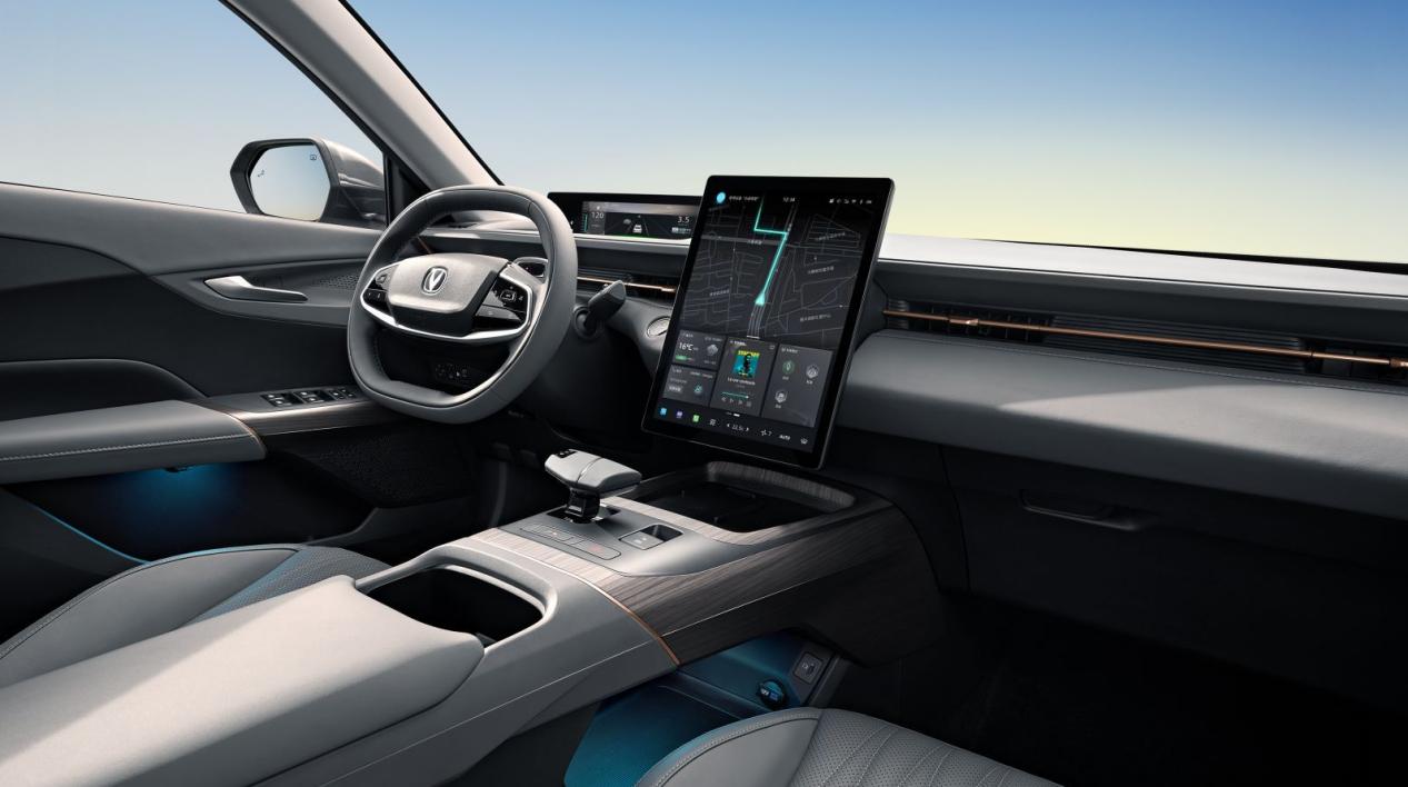 10万级家轿就选长安逸达,长安逸达重新定义10w级家轿