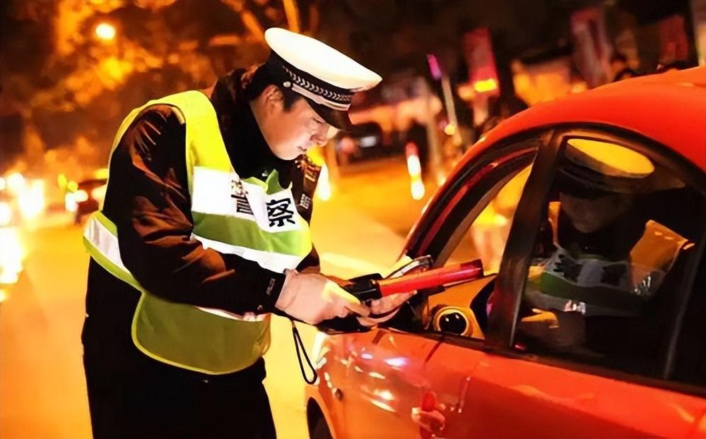 借车交通事故车主应有连带责任吗,借车出行发生车祸是否担责