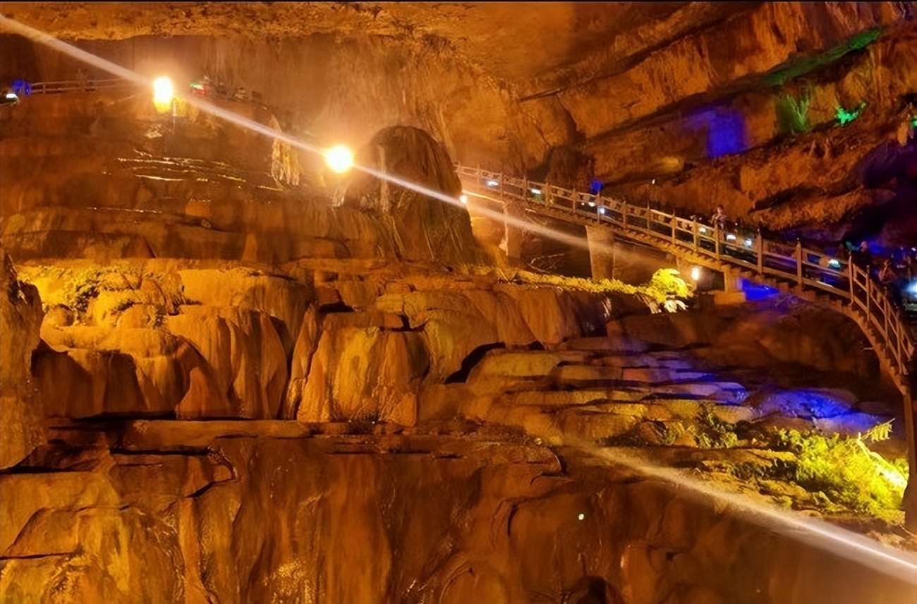 昆明带孩子一日游最佳景点一览表,昆明最火网红打卡景点4月份花海