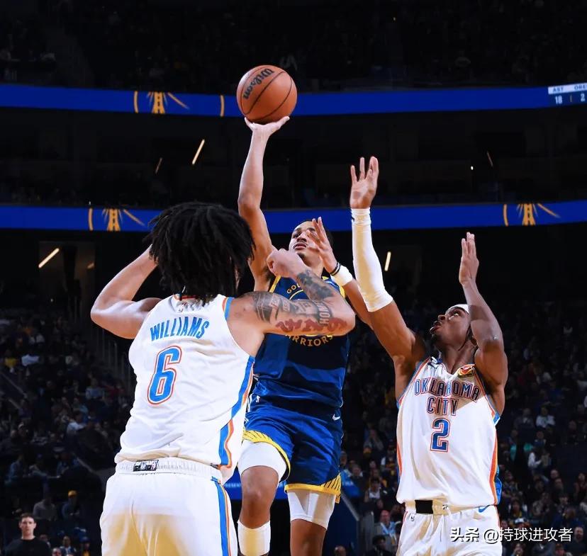 勇士打雷霆库里三分绝杀,勇士汤普森西部决赛投进11个三分