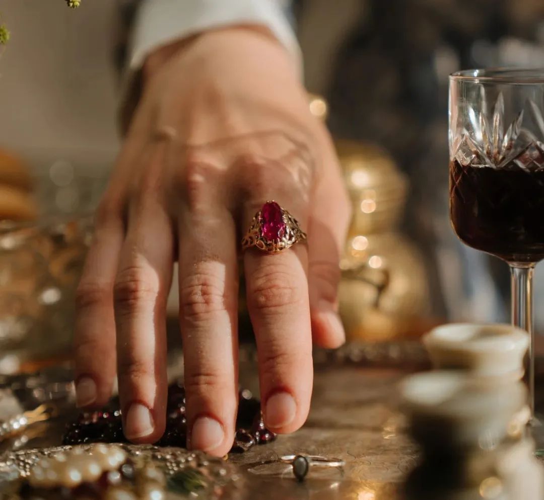 moneytalks话题,moneytalks是钱能讲话吗