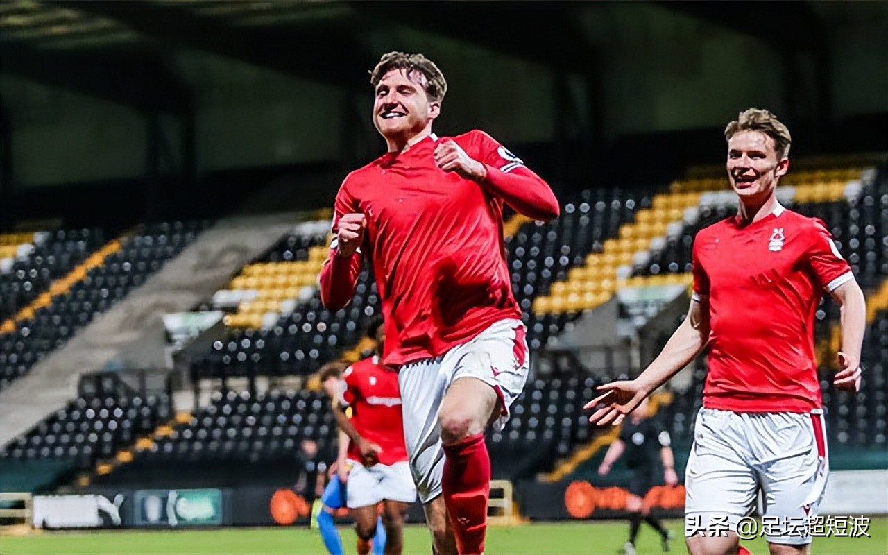 英媒回顾2021/22赛季，预测喜鹊崛起，大黄蜂打破拜仁垄断