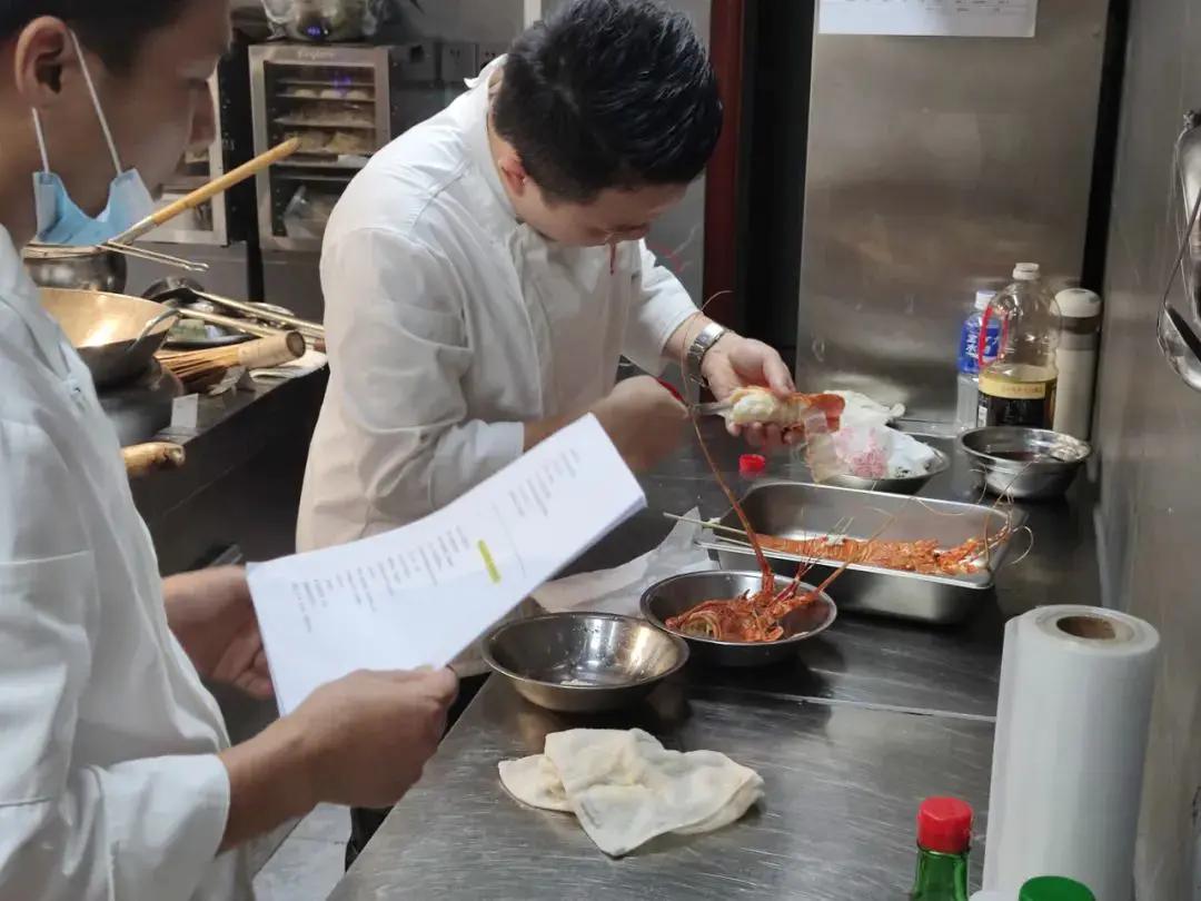 厨师未来5年的出路,现在干厨师真的没有出路了吗
