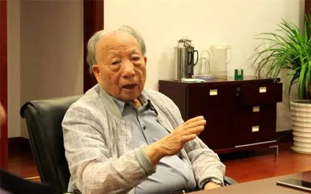 穷小子逆袭百亿富豪完整视频,穷小子逆袭成为千亿富翁