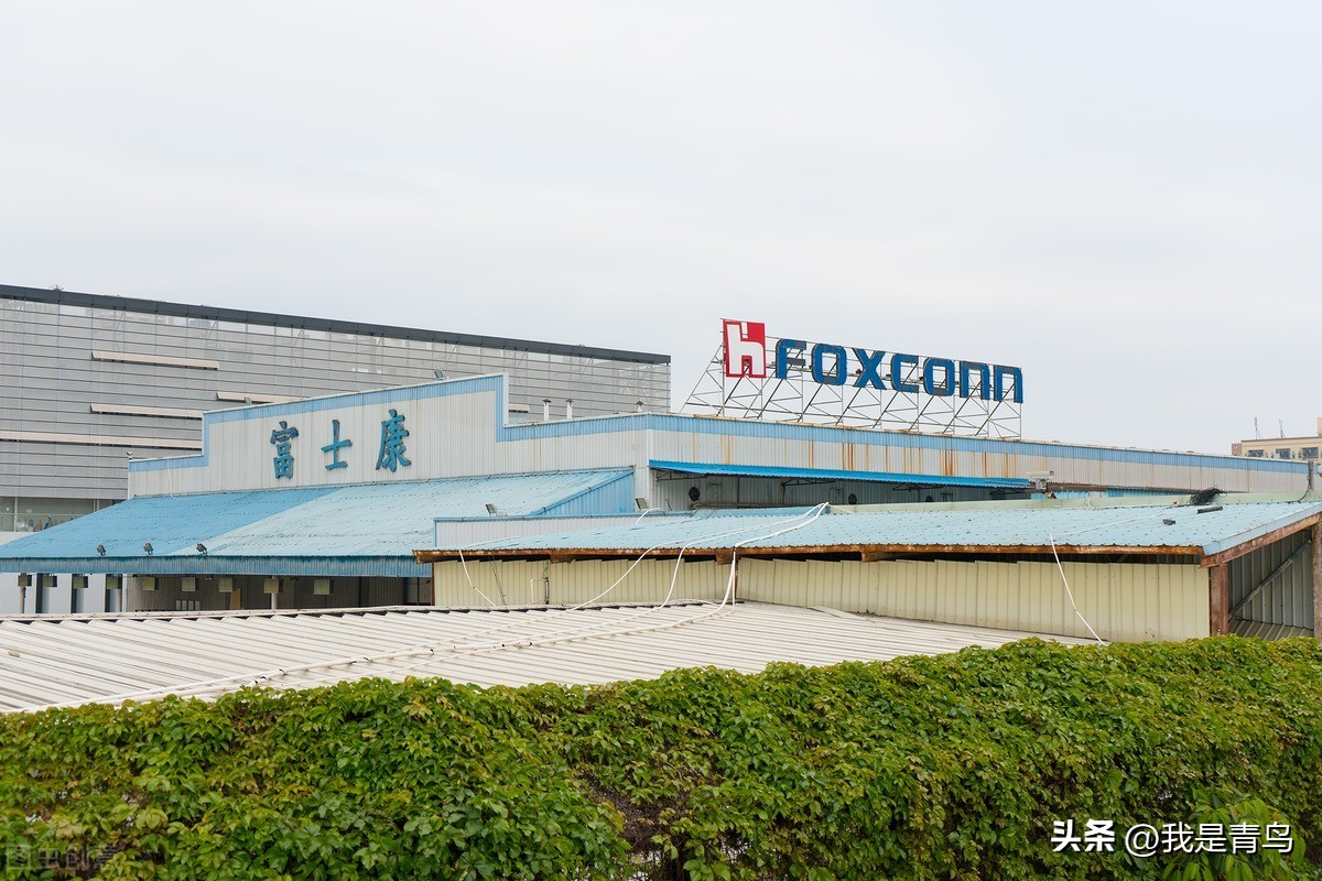 富士康的员工到底经历了什么,富士康真的对员工那么好吗