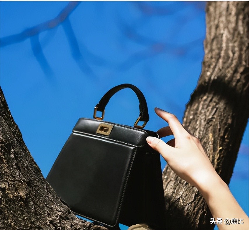 已经出道13年，为什么大家还是很爱FENDI这款包？