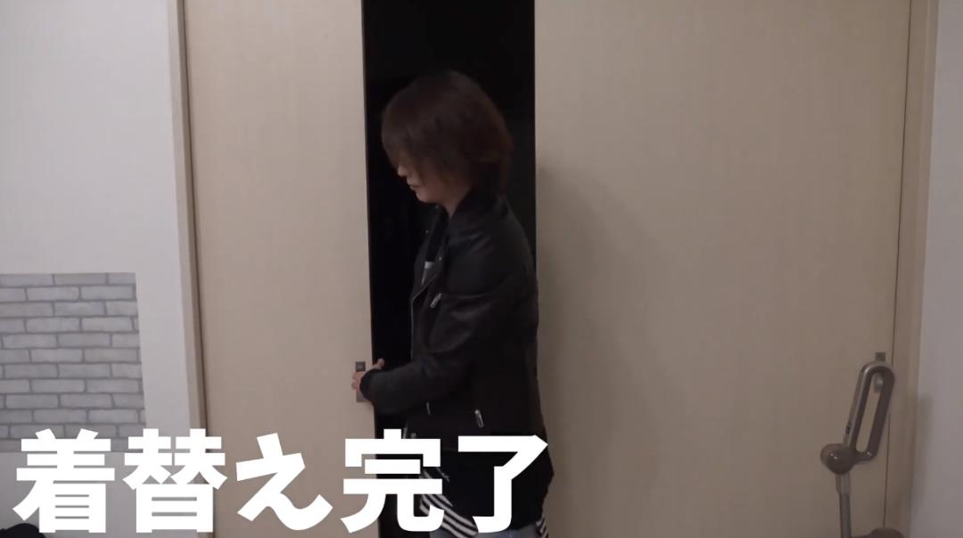 日本小哥同时被15个富婆*养包**，在镜头前唉声叹气：月入百万，很累