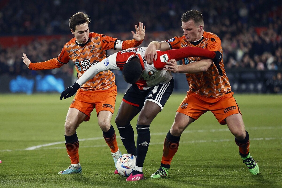 足球伤病马竞,足球内马尔受的伤