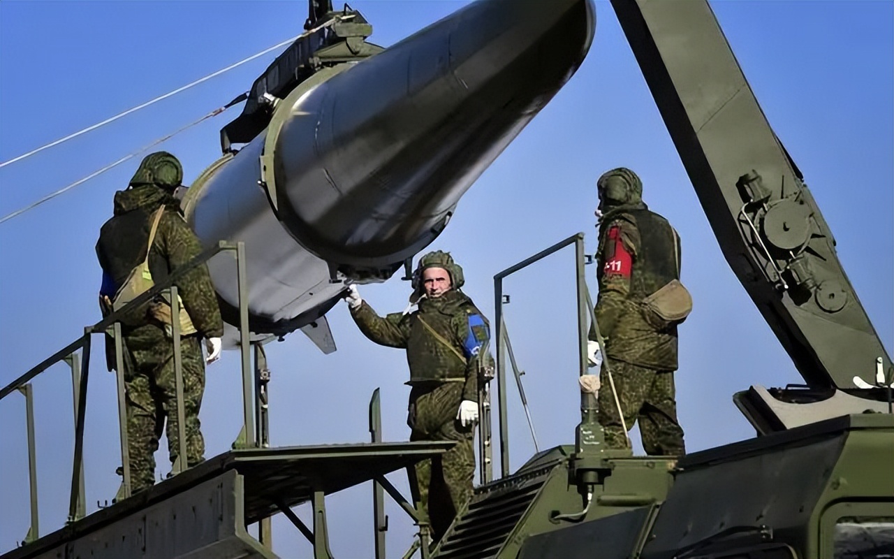 北约俄罗斯战争最新消息,俄罗斯什么时候摧毁北约