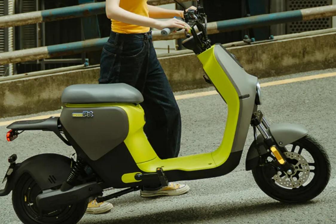 电动车换一次48v12a电池要多少钱,今天换了一组电瓶680贵不贵