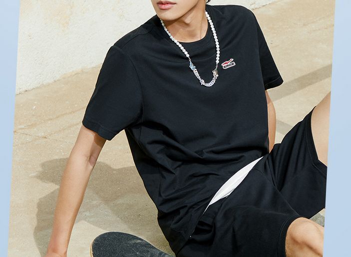 男人穿什么版型的t恤好看,男生比较矮t恤宽松