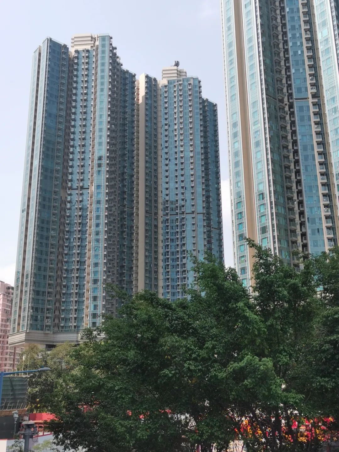 新盘热卖,香港二手楼盘最新消息