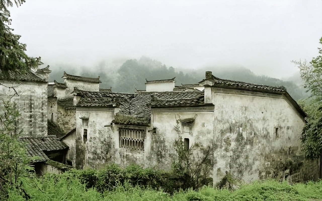 世界上最著名的十大古镇,云南著名古镇景点排名