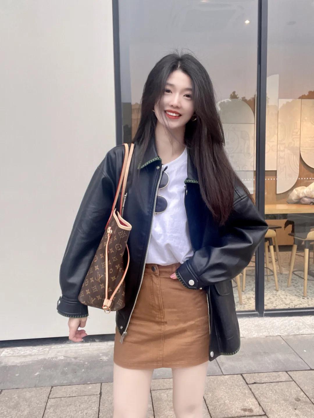 职场短袖西服怎么搭配好看,内搭衬衫搭西服