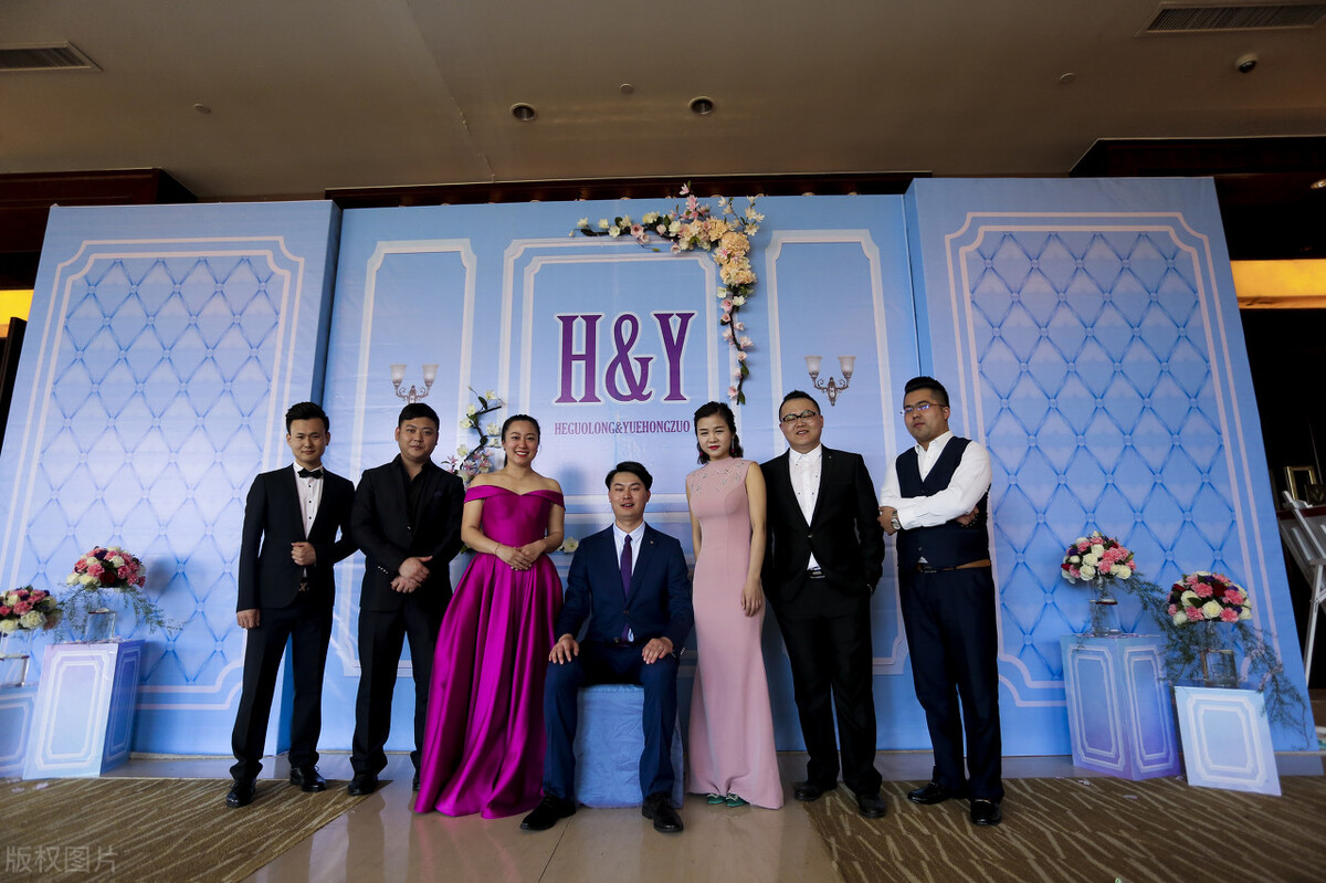 白事金牌司仪翁锦的主持词范文,金牌女司仪婚礼主持词完整版