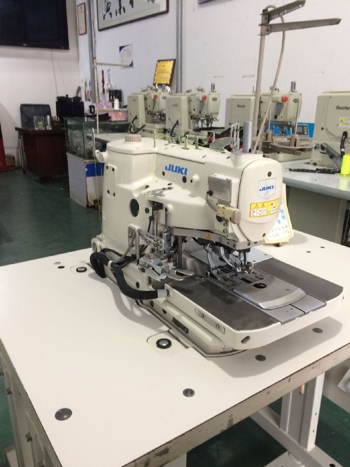 缝纫机锁边机线路过密维修教程,老式缝纫机锁眼机不往前走怎么办