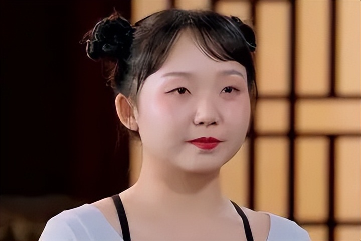 辣目洋子连续翻车,辣目洋子将礼物挂二手平台