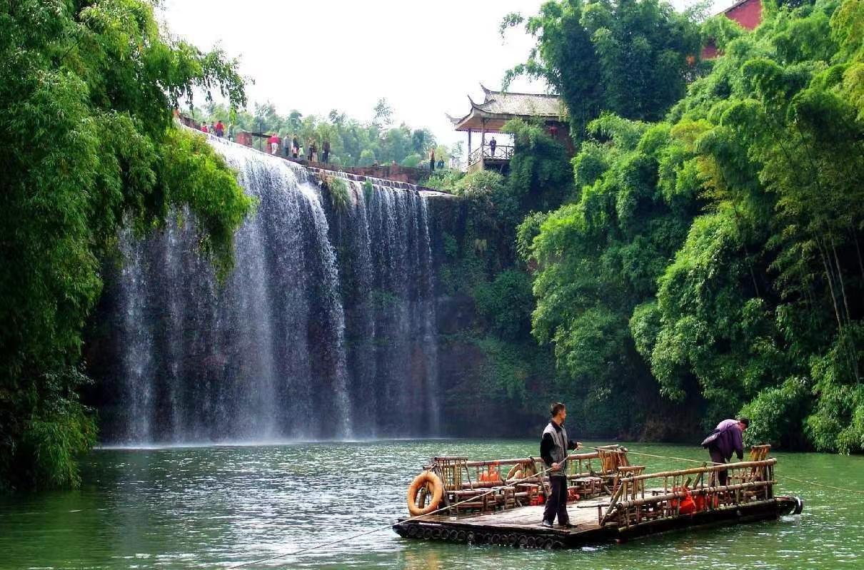 卧虎藏龙竹林拍摄地在蜀南竹海吗,卧虎藏龙取景地蜀南竹海吊威亚