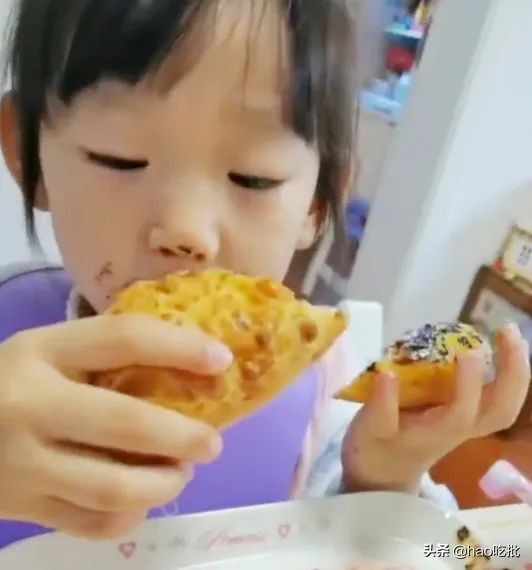 拉丝的网红牛肉芝士卷！大片牛肉看得见，皮香肉嫩，一口就上瘾