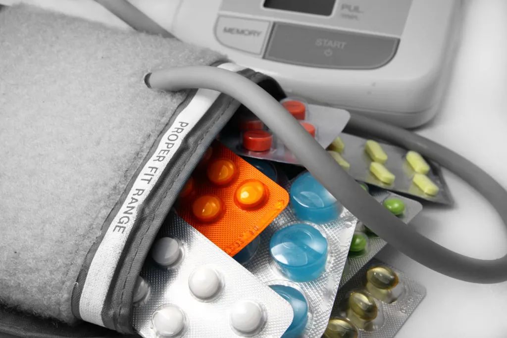 公立医院看病被介绍到私立医院,在私立医院看病越看越严重怎么办