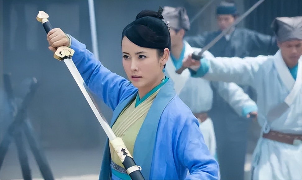 令狐冲为什么不帮林平之报仇,令狐冲为什么不告诉师娘秘密