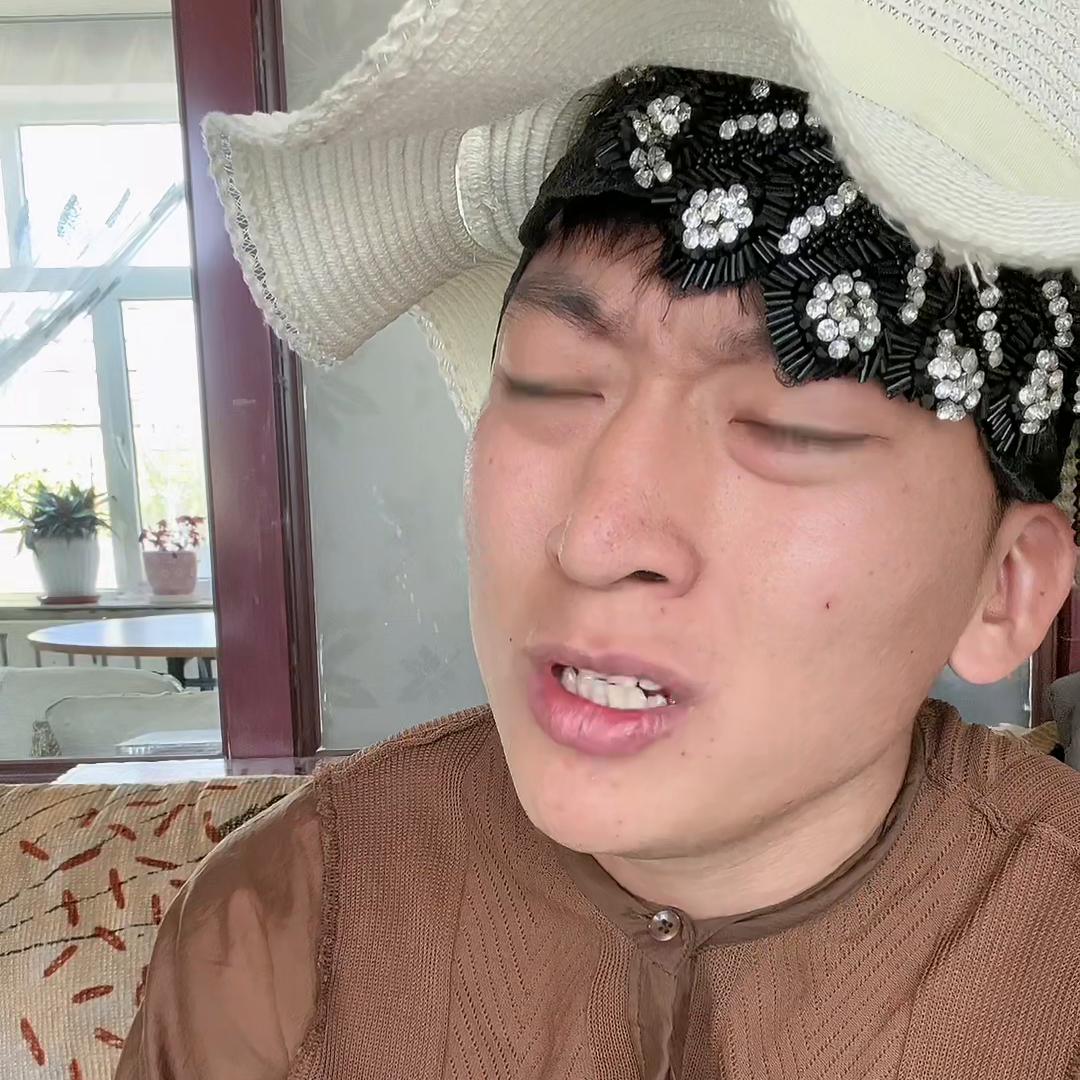 笑一笑烦恼少一点😅现状是这样吗？还想看什么类型评论出...