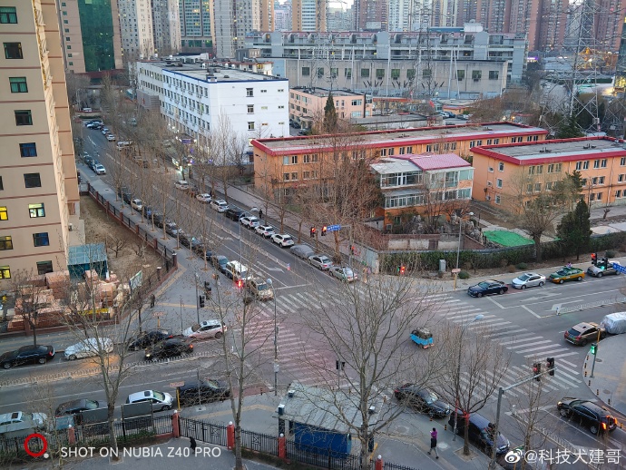 鍔瘮浜歾40pro闀跨劍鎷嶆憚鏁堟灉,鍔瘮浜歾40pro鎷嶇収姘村钩