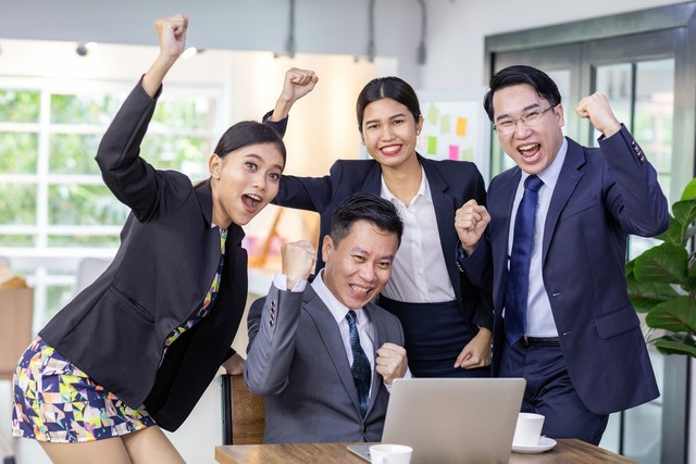 一个80后的大叔的创业故事,励志一个90后小老板的创业故事