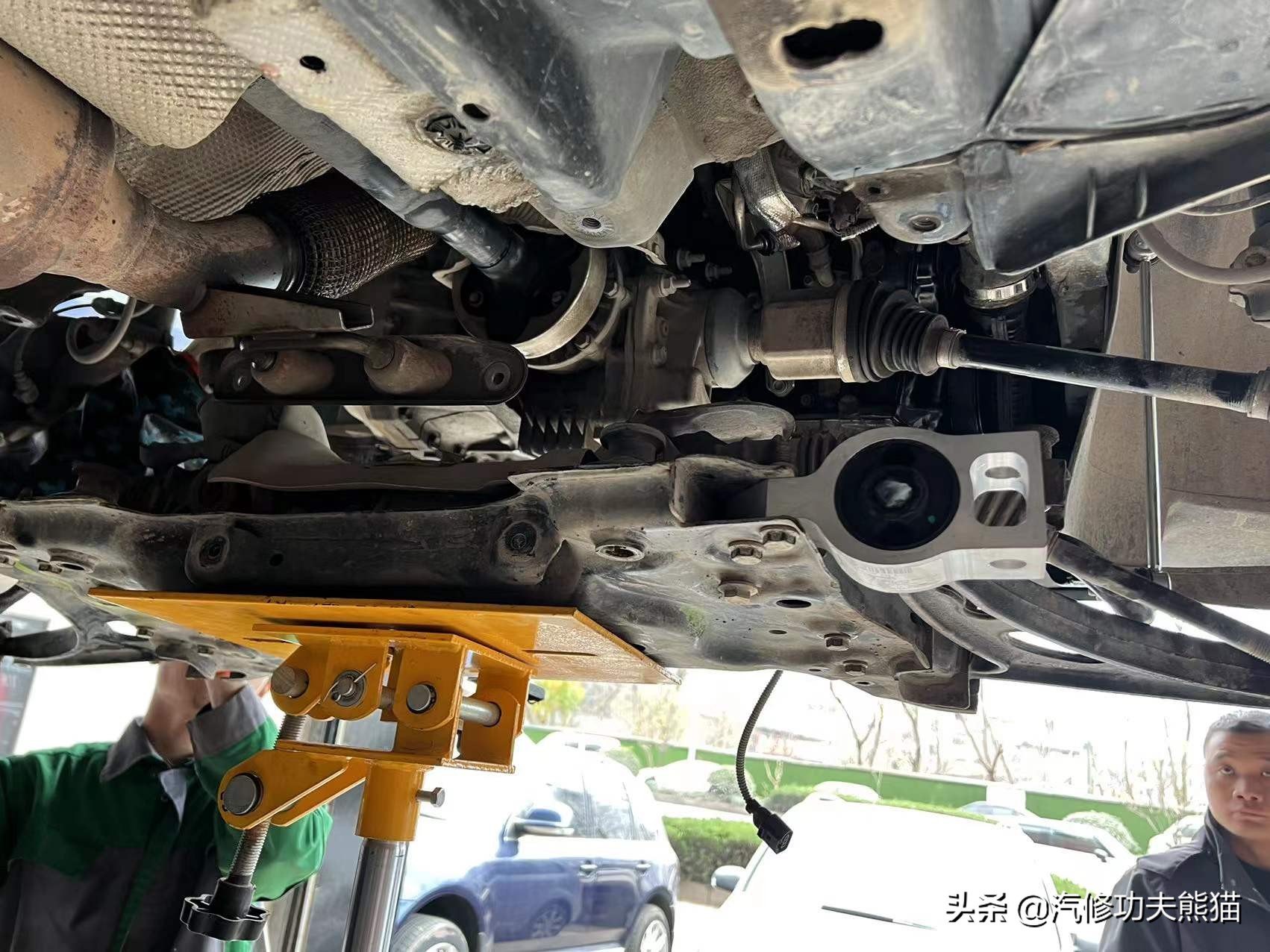 北京维修途观烧机油,途观9万公里严重烧机油原因