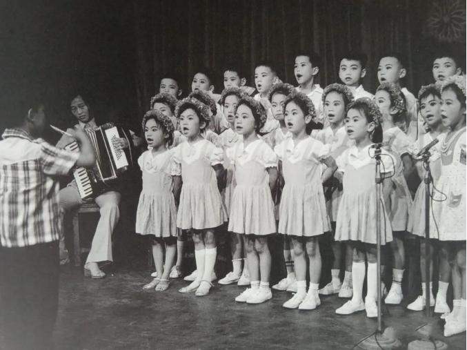 童年往事白球鞋,童年时的一双白网鞋