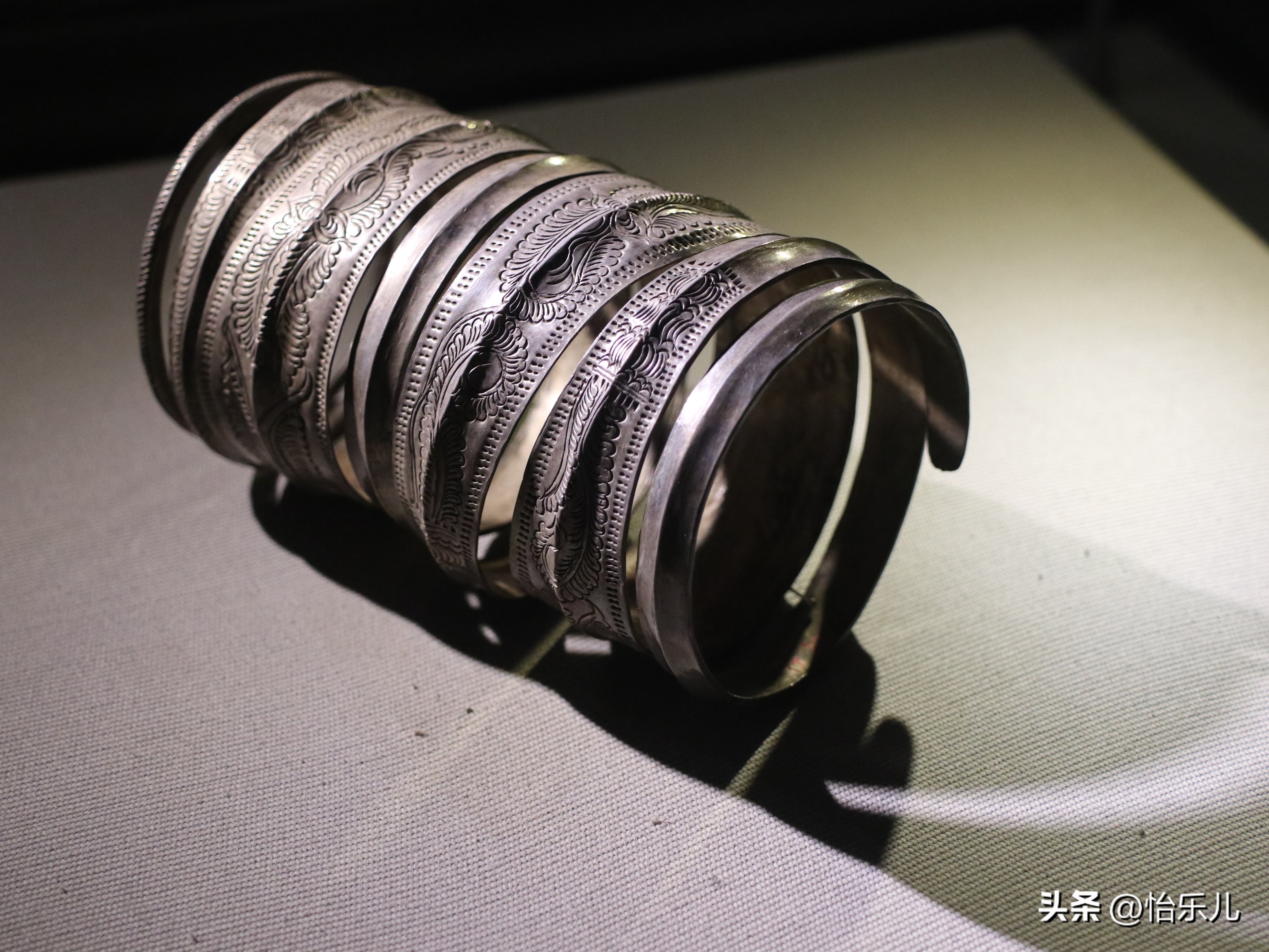 云南最著名的银饰,云南银饰元素