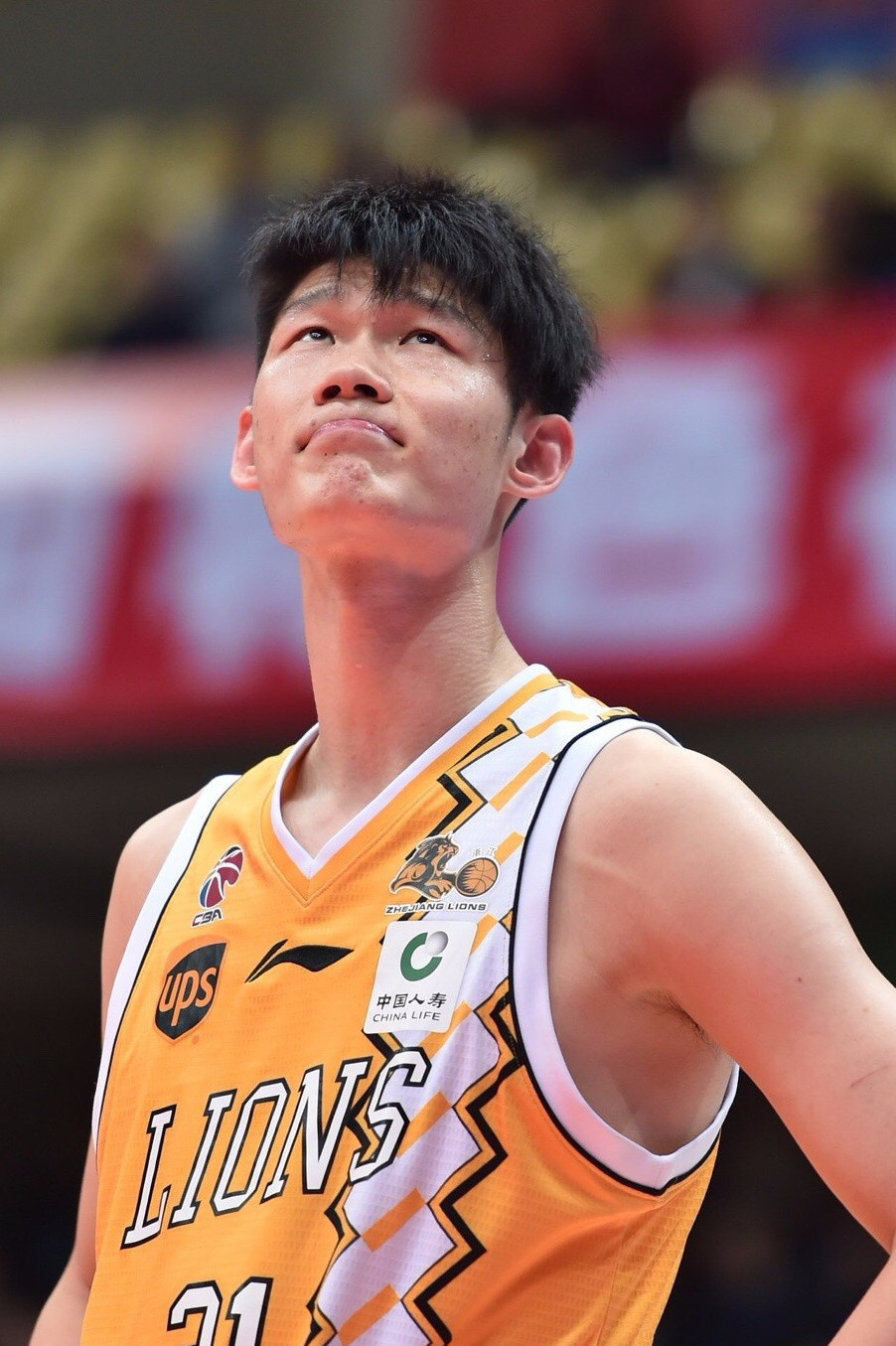 盘点cba历史十大中锋,cba总决赛姚明51分21篮板