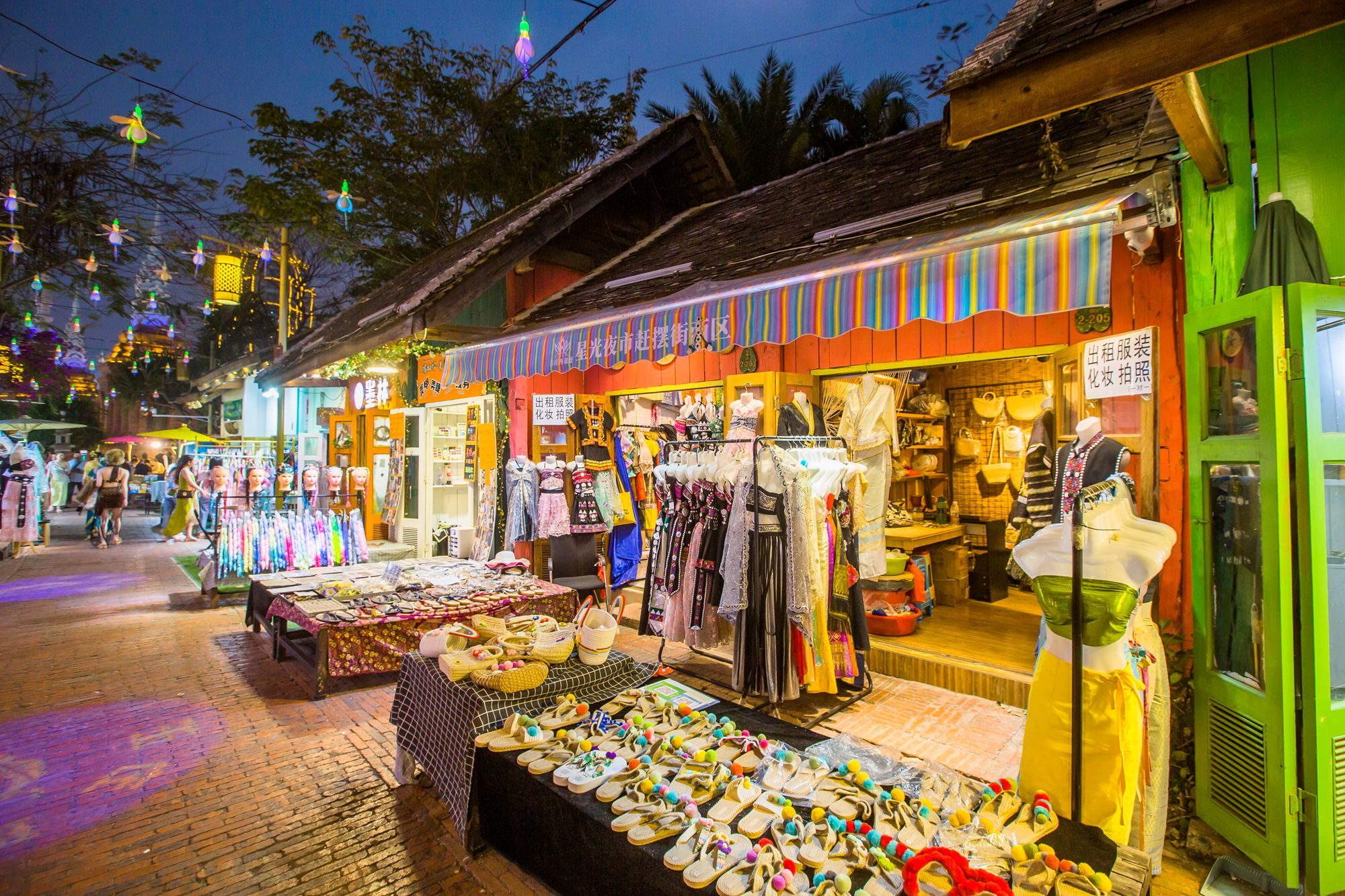 西双版纳星光夜市很美夜色更美,西双版纳星光夜市夜景美篇