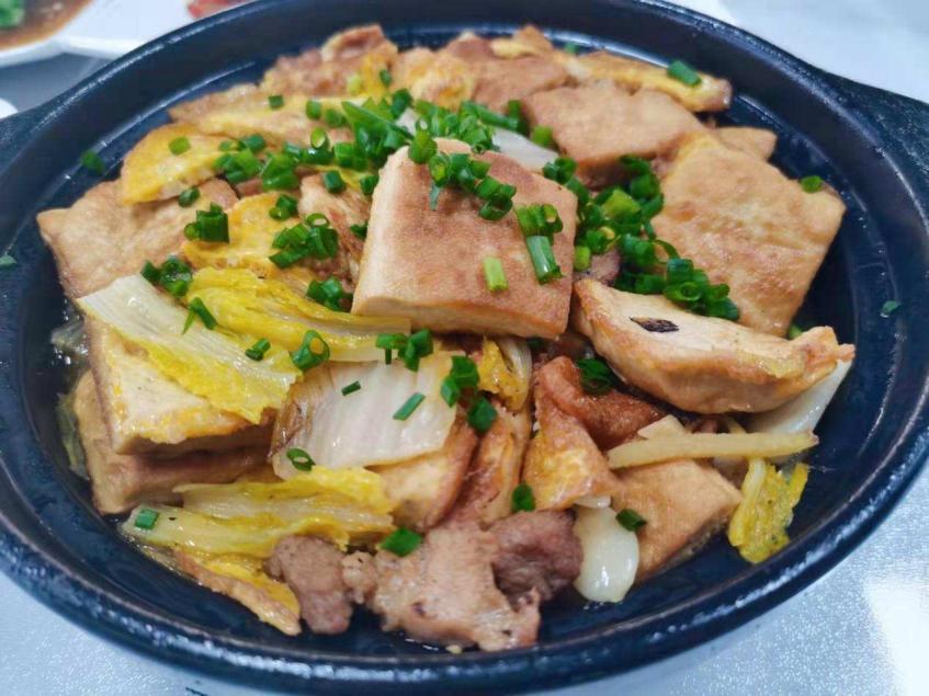 家政行业卷哭了，我花一万元也找不到保姆工作