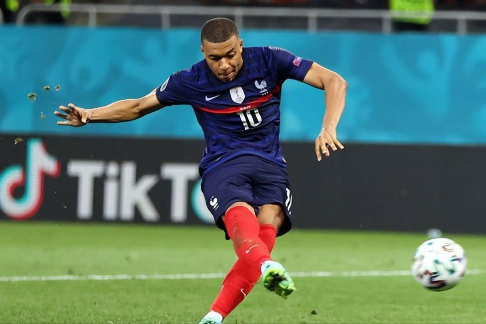 姆巴佩吉鲁内讧,姆巴佩格里兹曼内讧