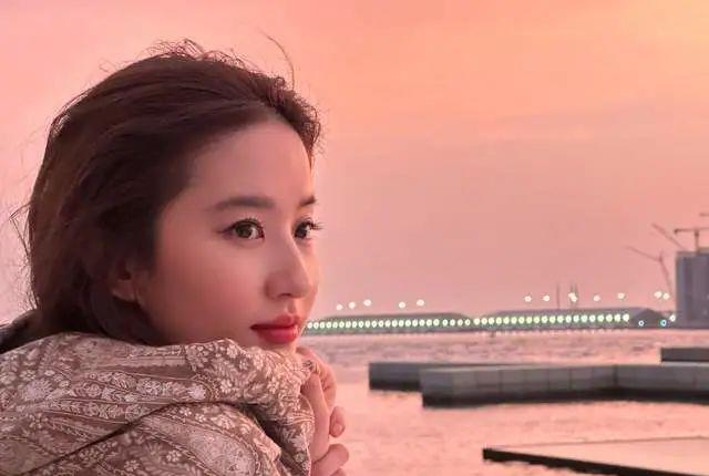 刘亦菲阿联酋代言视频,刘亦菲阿联酋拍广告