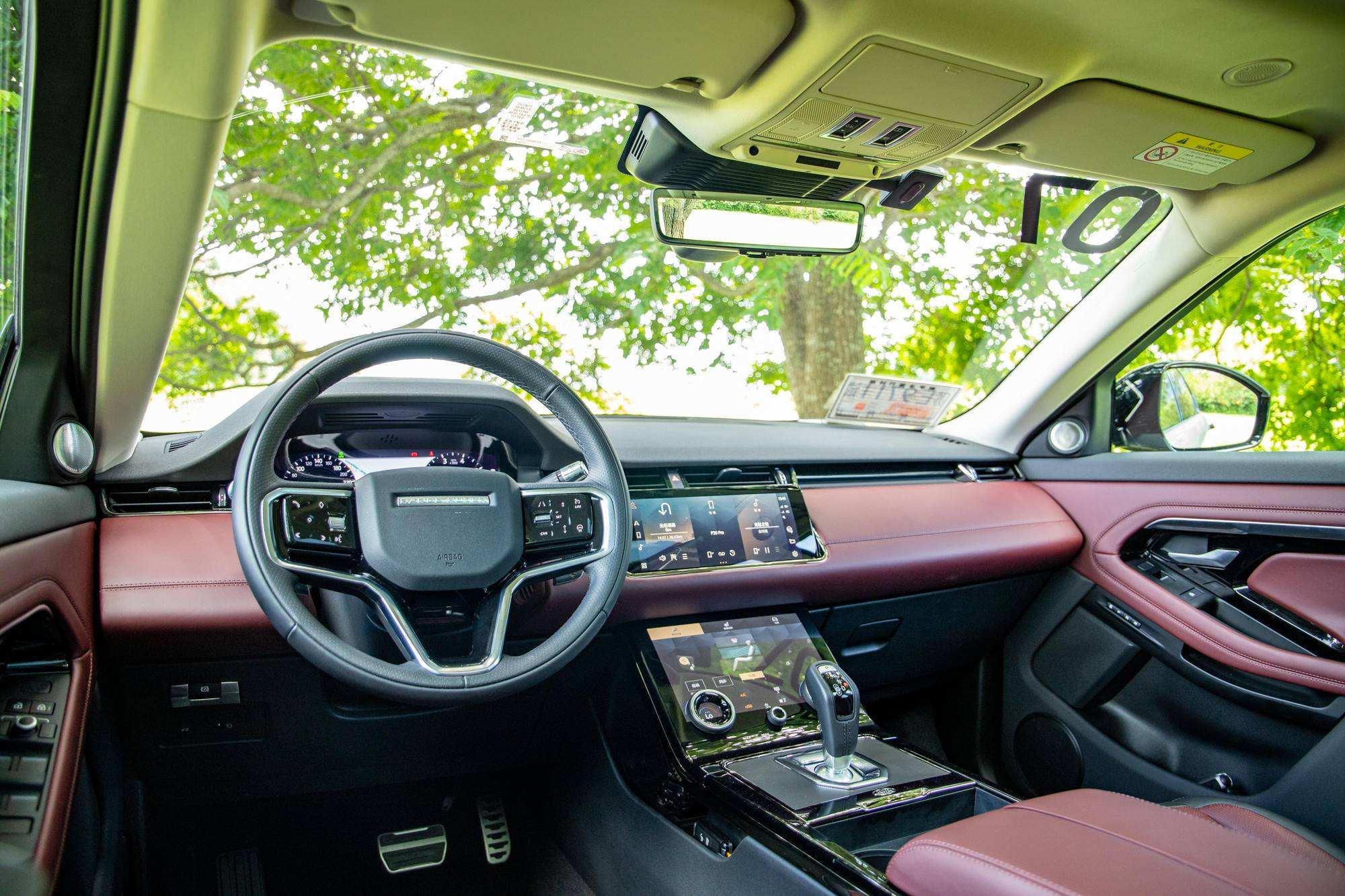 试驾全新路虎揽胜极光奢华版,细说路虎揽胜极光